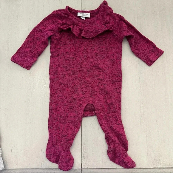 Stexling Baby Fuschia Long Sleeve Ruffle Crewneck Footed Buttoned Onesie 3M GUC - Picture 2 of 8